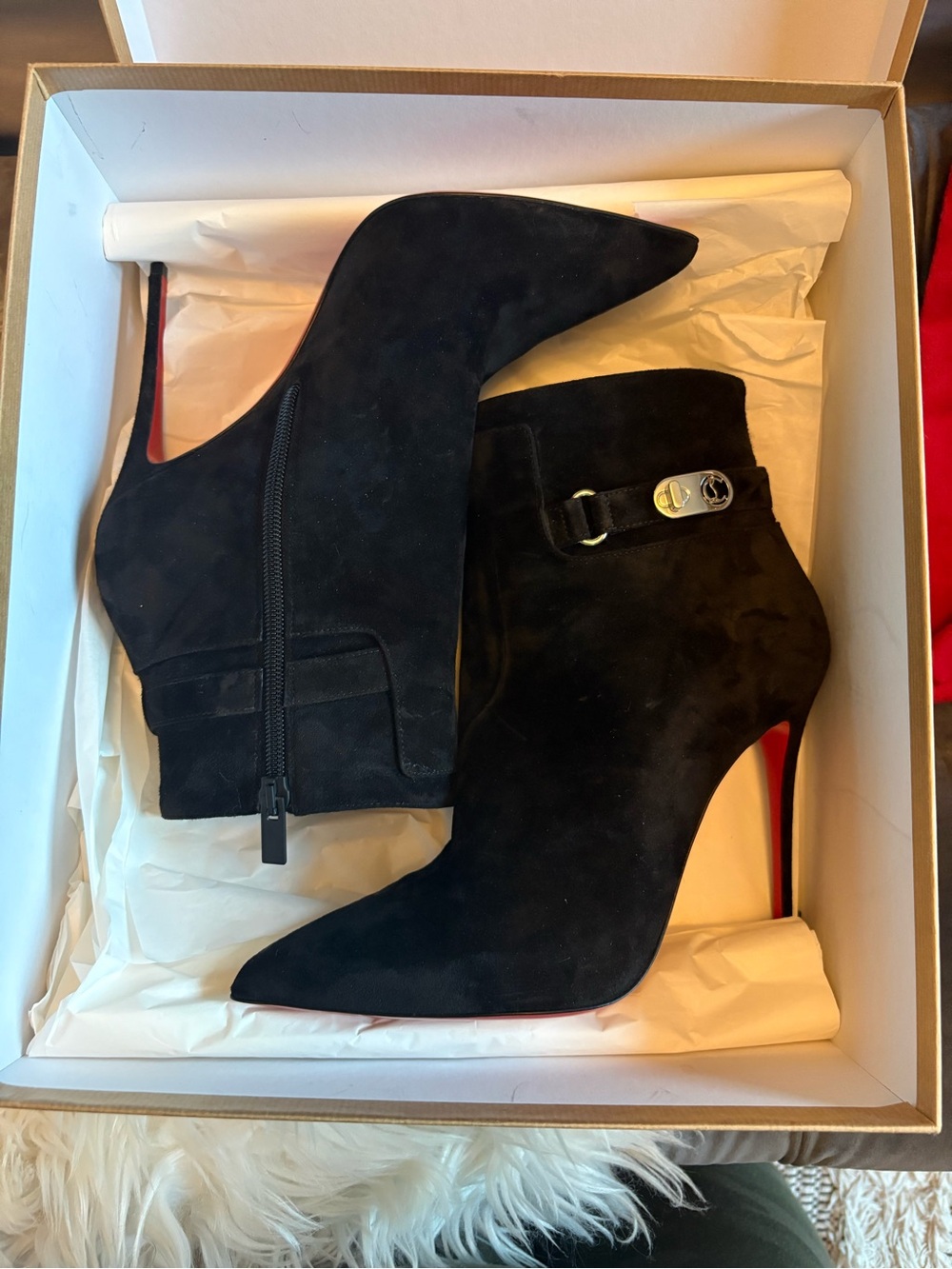 Brand New Christian Louboutin Lock So Kate Booty